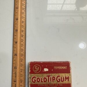 Vintage Goldtip Gum Box